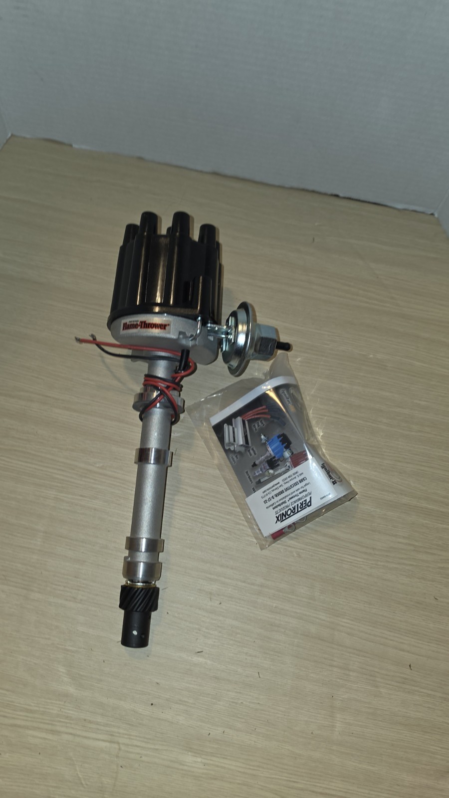 PerTronix Flame-Thrower Stock Look Cast Distributor D7104600 PerTronix Flame-Thrower Stock Look Cast Distributor D7104600
