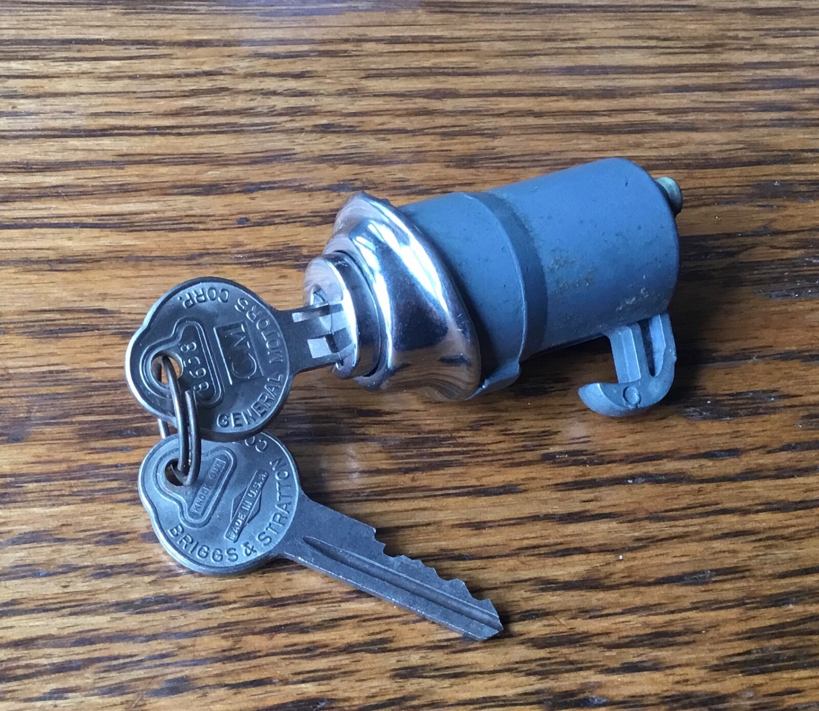 1947~1953 Chevrolet Truck GLOVE BOX LOCK w/BRIGGS KEYS vtg 1940s 50s GM NOS dash