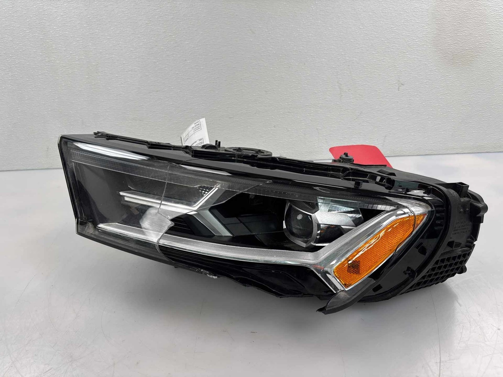 for parts only 2020-2024 Audi Q7 Front Left Front Headlight Assembly OEM