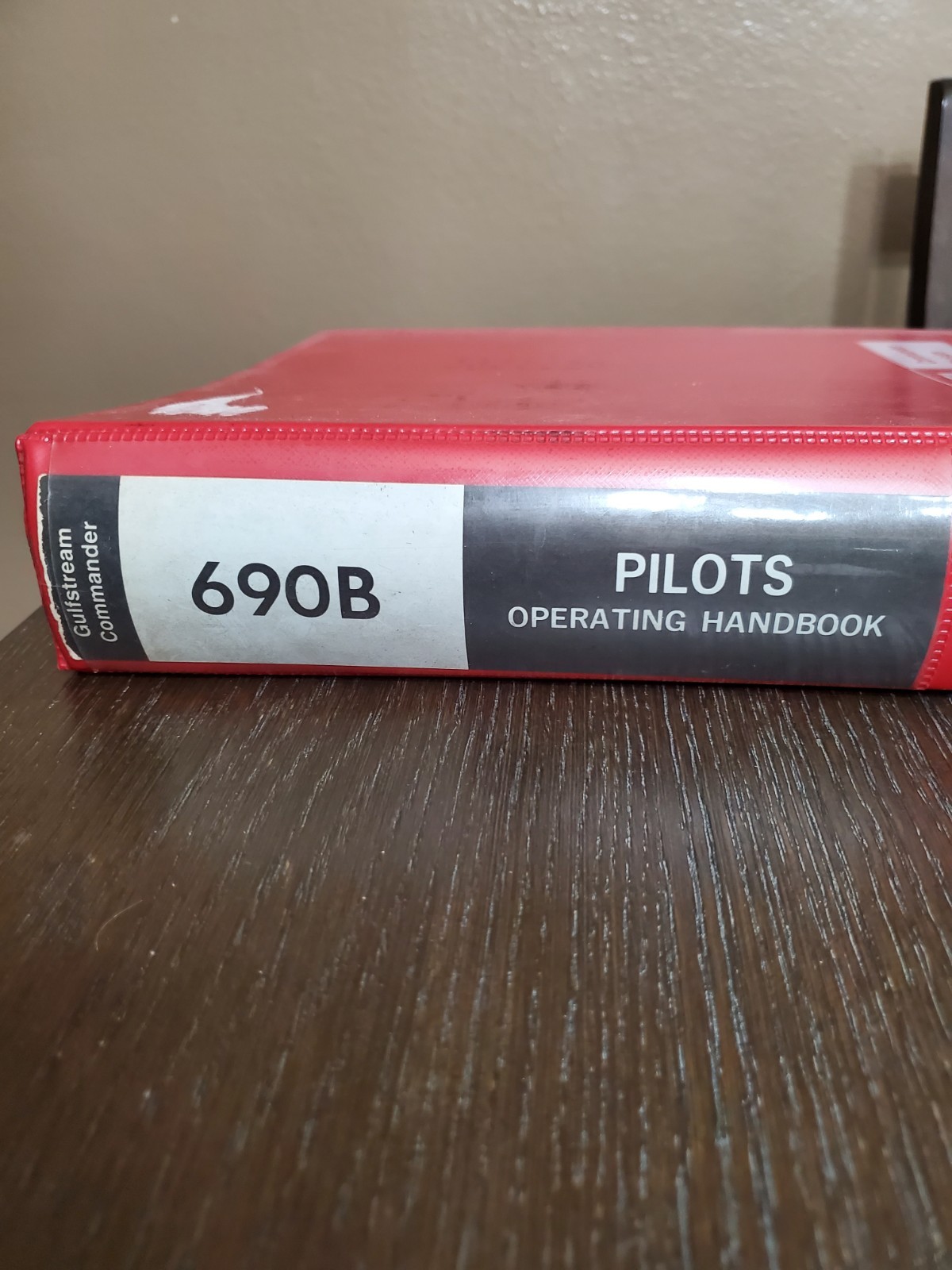 Gulfstream Commander 690B Pilot\'s Operating Handbook POH Gulfstream Commander 690B Pilot\'s Operating Handbook POH