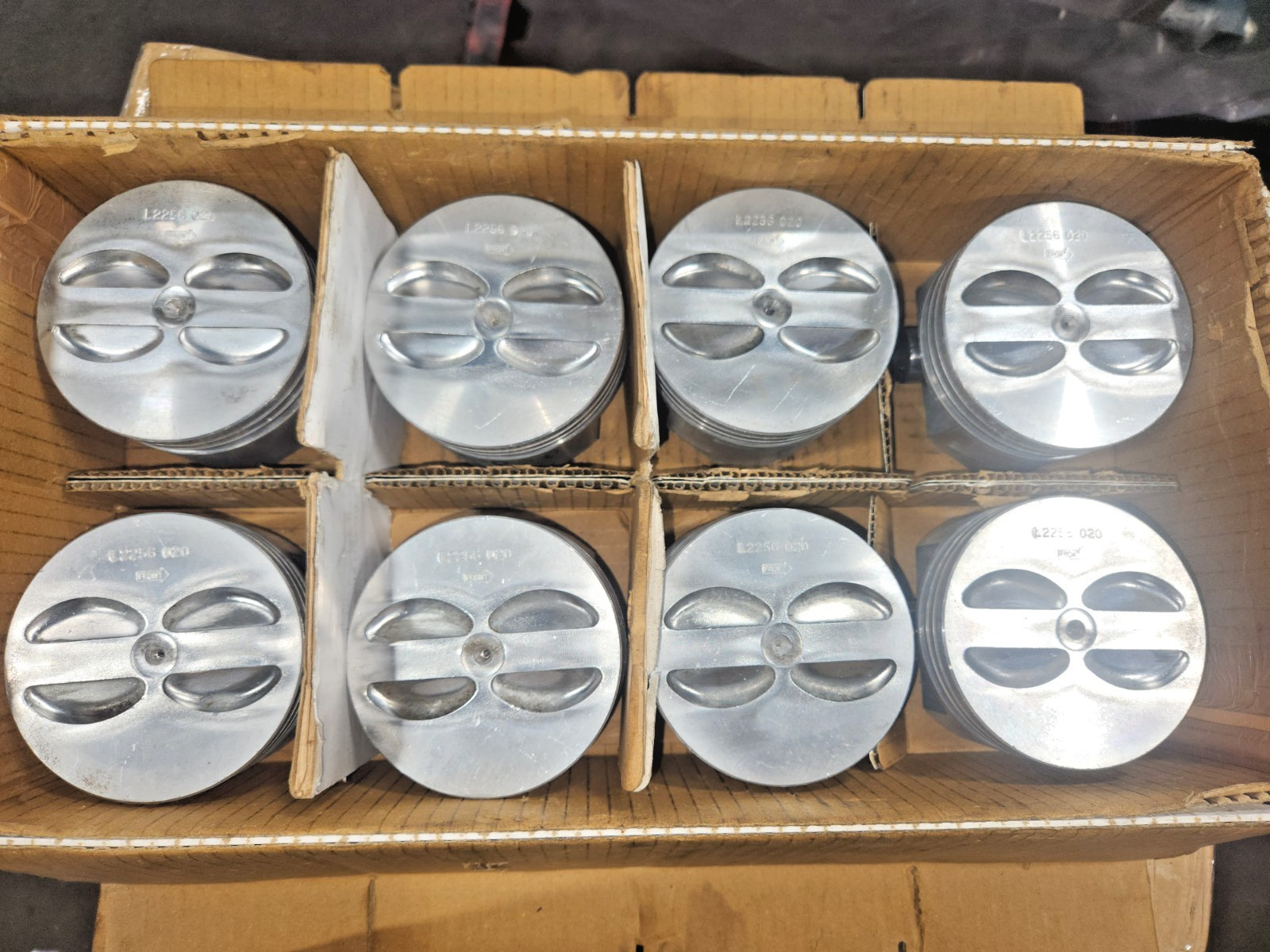 Speed-Pro L2256F .020 Pistons TRW Flat Top L2256 .020 5.7L SBC Forged Pistons