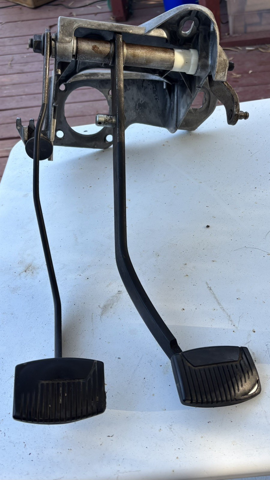 97-03 Ford F150 Clutch pedal assembly 