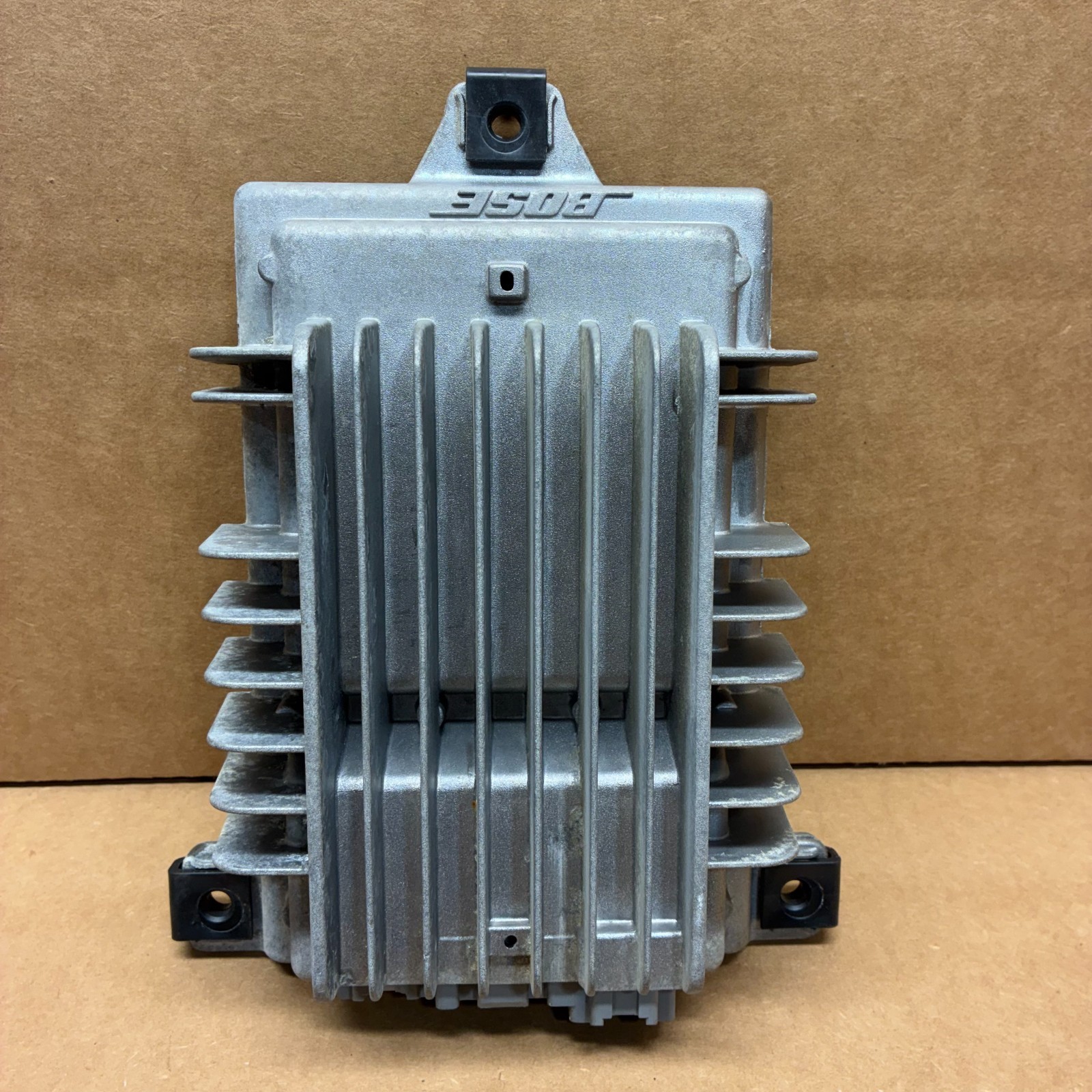 2008-12 Buick Enclave Bose Audio Radio Stereo Amplifier Amp 25811051 OEM