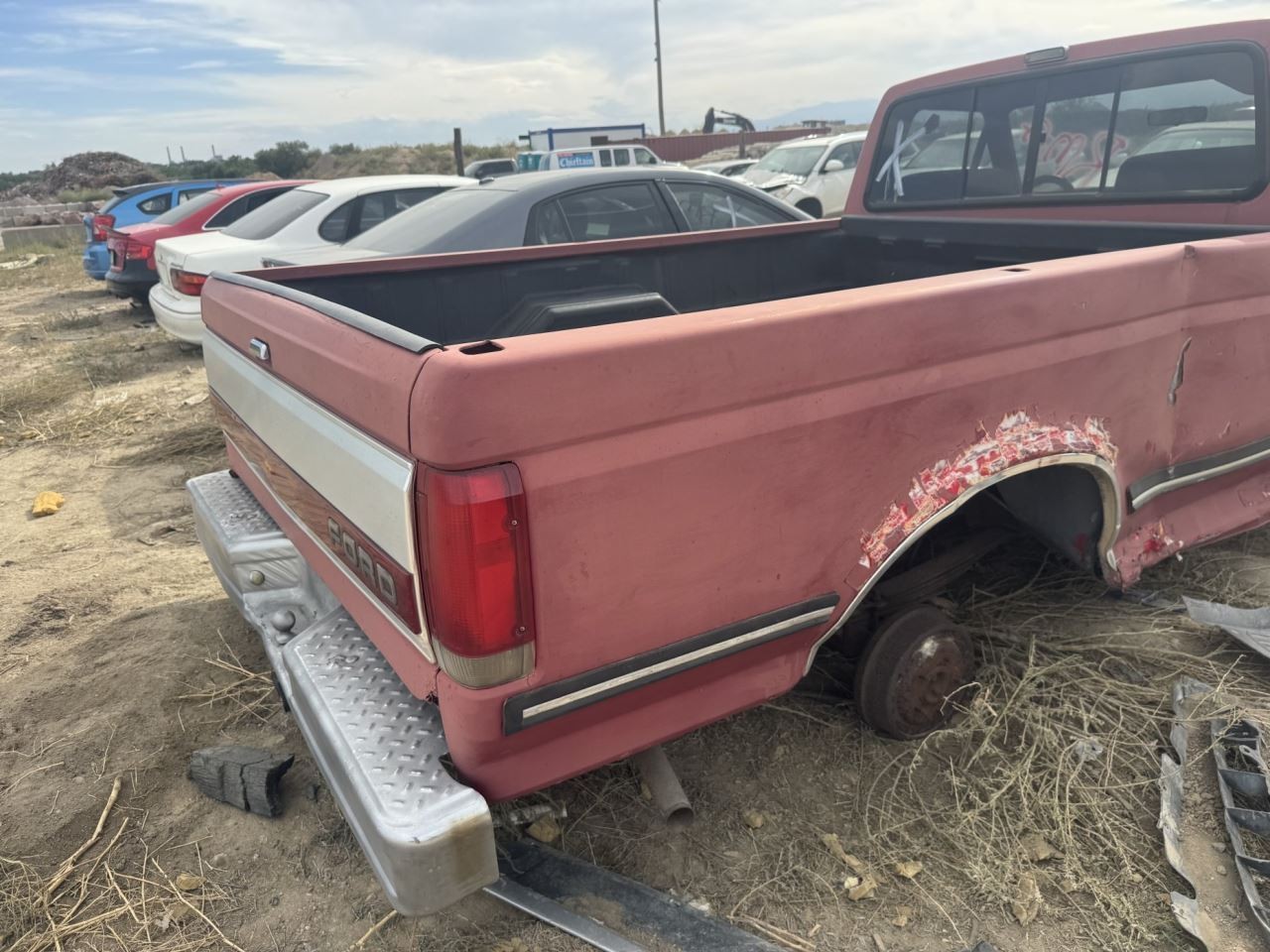 (LOCAL PICKUP ONLY) Trunk/Hatch/Tailgate From 8501 GVW Fits 87-97 FORD F250 PICK