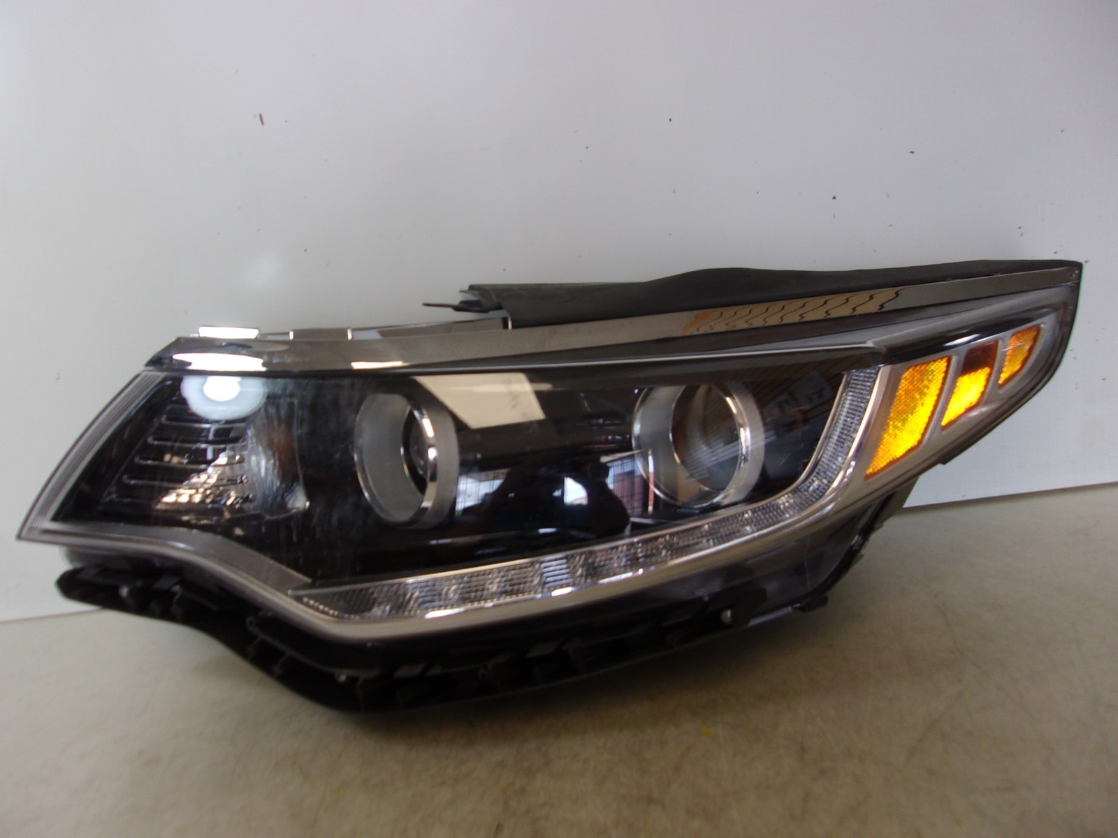Fits 2016-2018 Kia Optima Driver Left LH Halogen Headlight w/ LED Accent by Depo