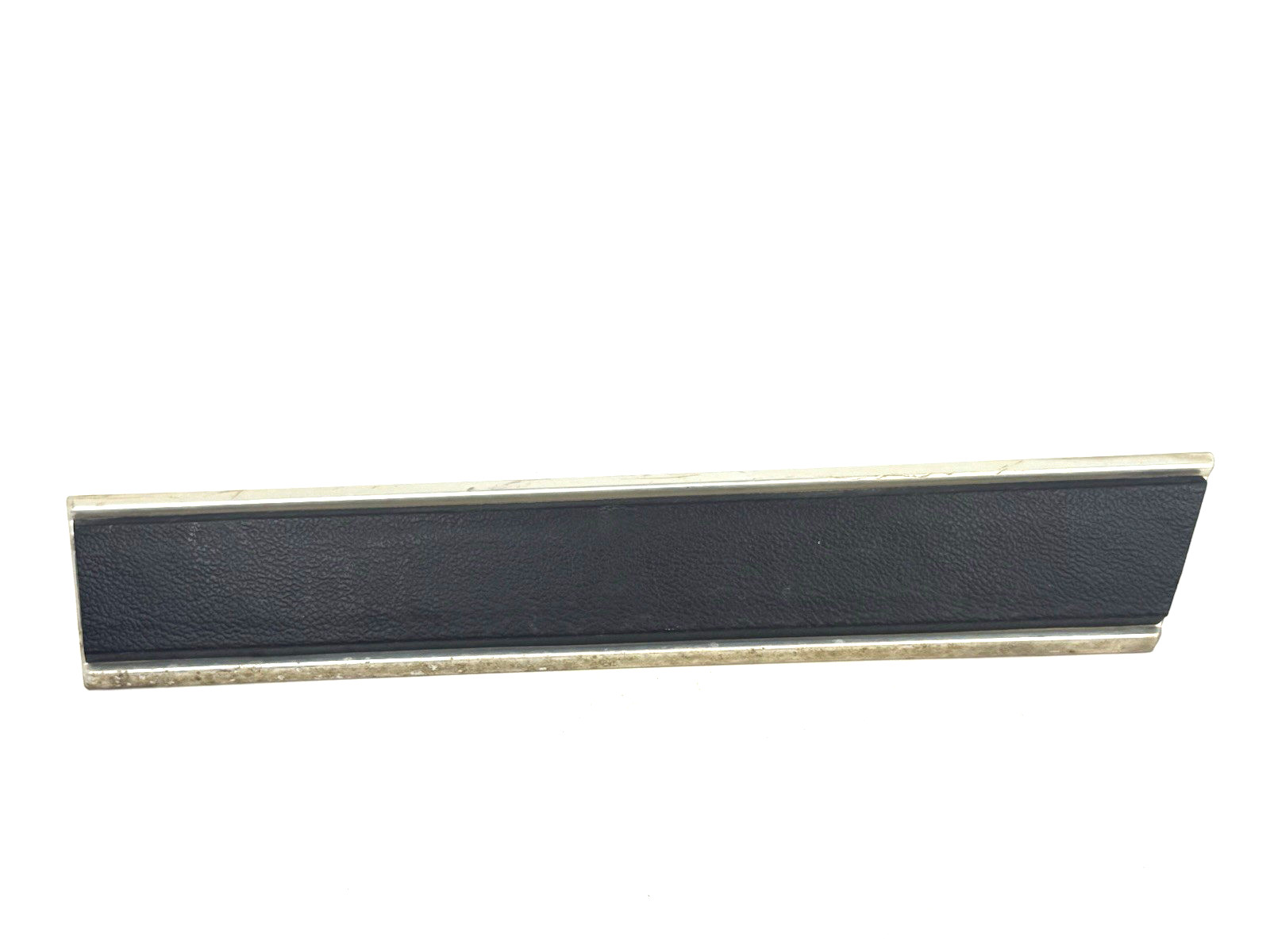 1981 -1990 Dodge Ram D150/250 Right Rear Of Tire Short Bed Lower Body Molding OE 1981 -1990 Dodge Ram D150/250 Right Rear Of Tire Short Bed Lower Body Molding OE