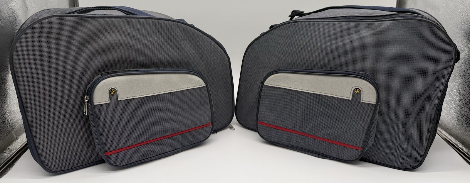 Vintage BMW Motorrad Motorcycle Shoulder/Pannier/Luggage Set Of 2 Pre Owned Vintage BMW Motorrad Motorcycle Shoulder/Pannier/Luggage Set Of 2 Pre Owned