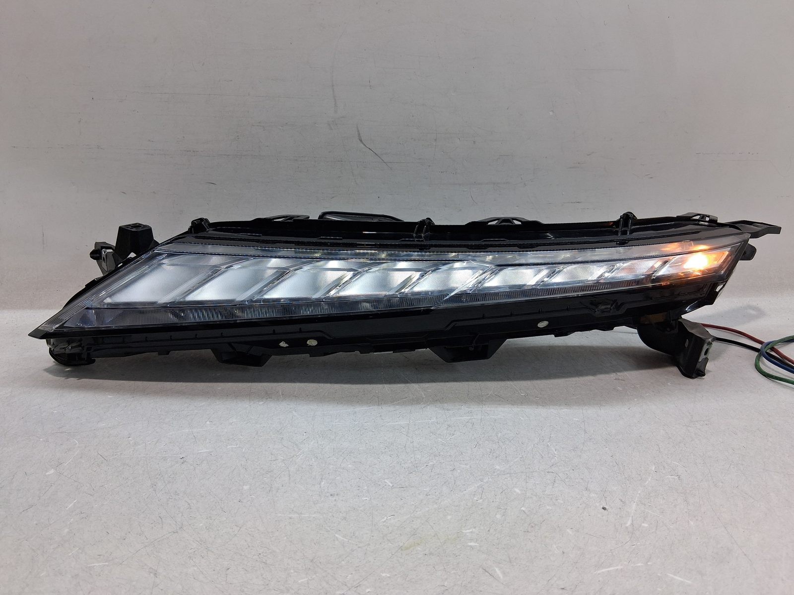 2022 2025 MITSUBISHI ECLIPSE CROSS HEADLIGHT LEFT SIDE LED EDM92205020