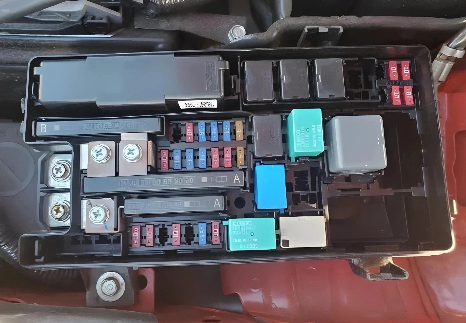 2016-2018 Honda Civic Engine Fuse Box OEM