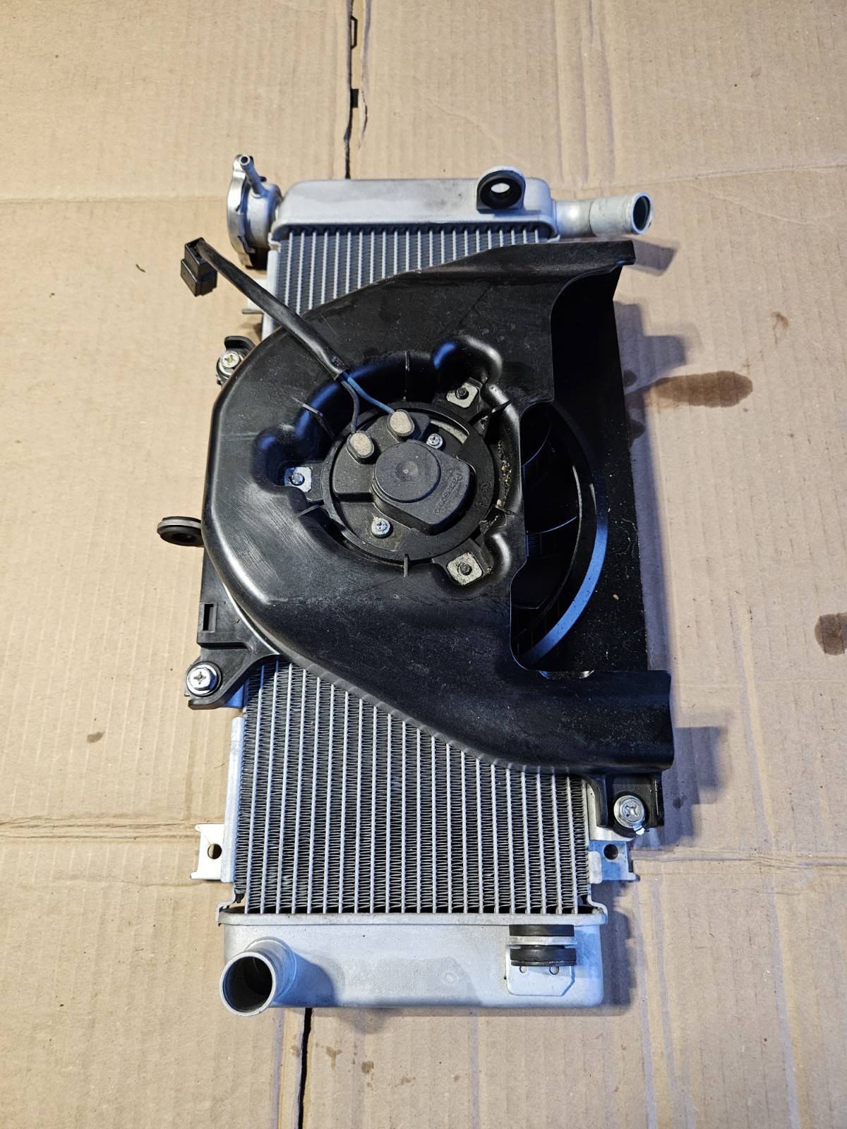 2017-2021 Kawasaki Ninja 650 EX650 OEM Radiator Cooling Fan Assembly 39061-0727