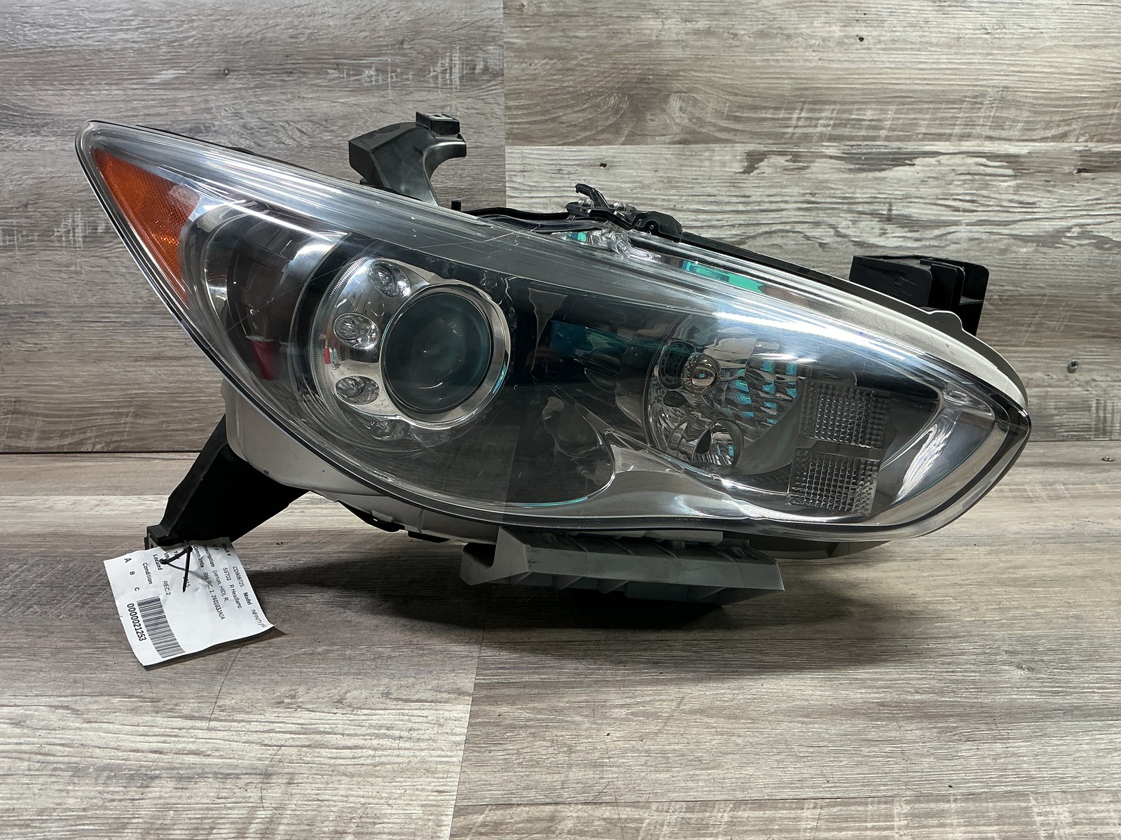 USED - 2013-2015 Infiniti QX60 R Headlamp Xenon - OEM