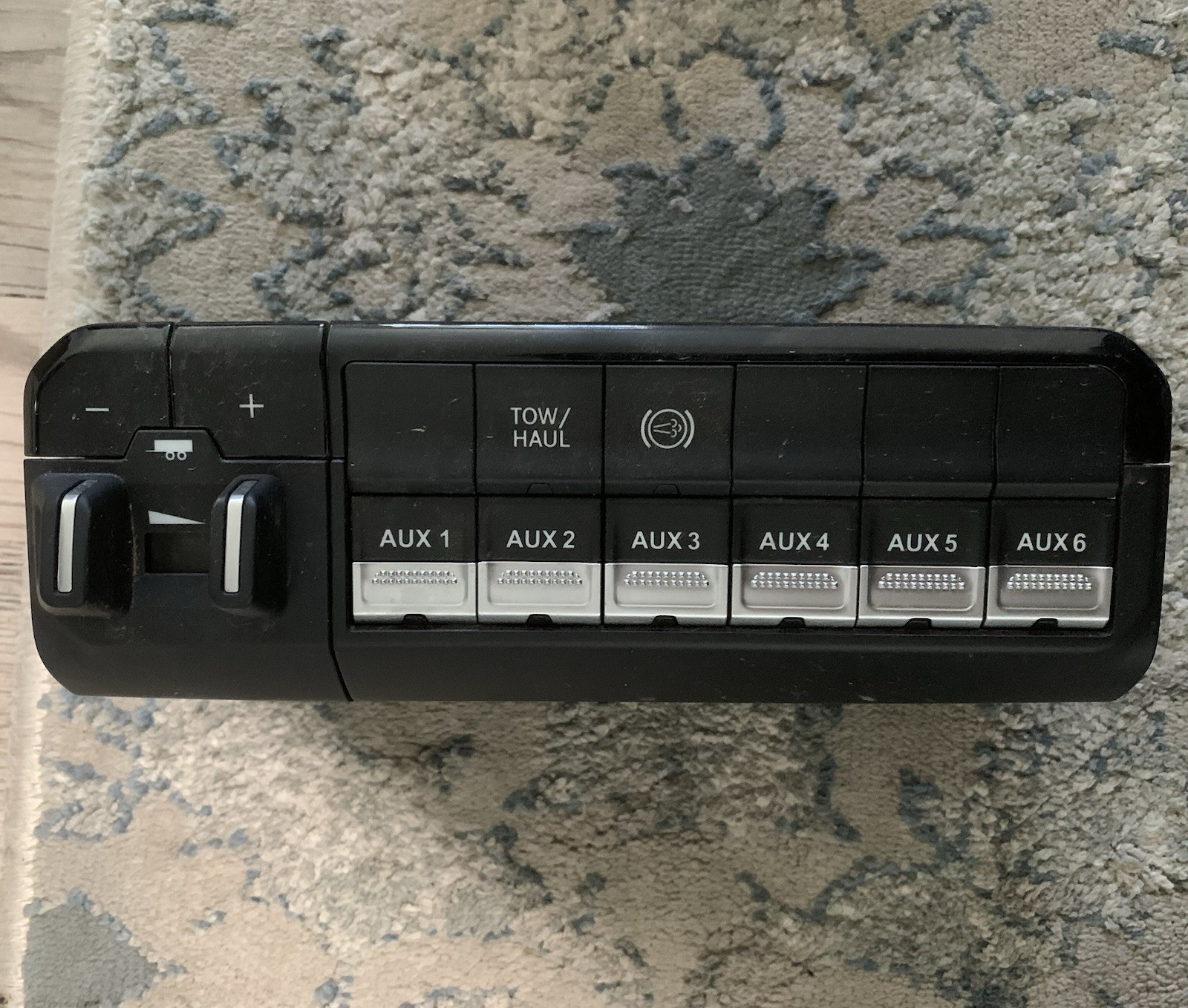 19-23 RAM 2500 Aux Switch Set 68578992AA OEM Tested
