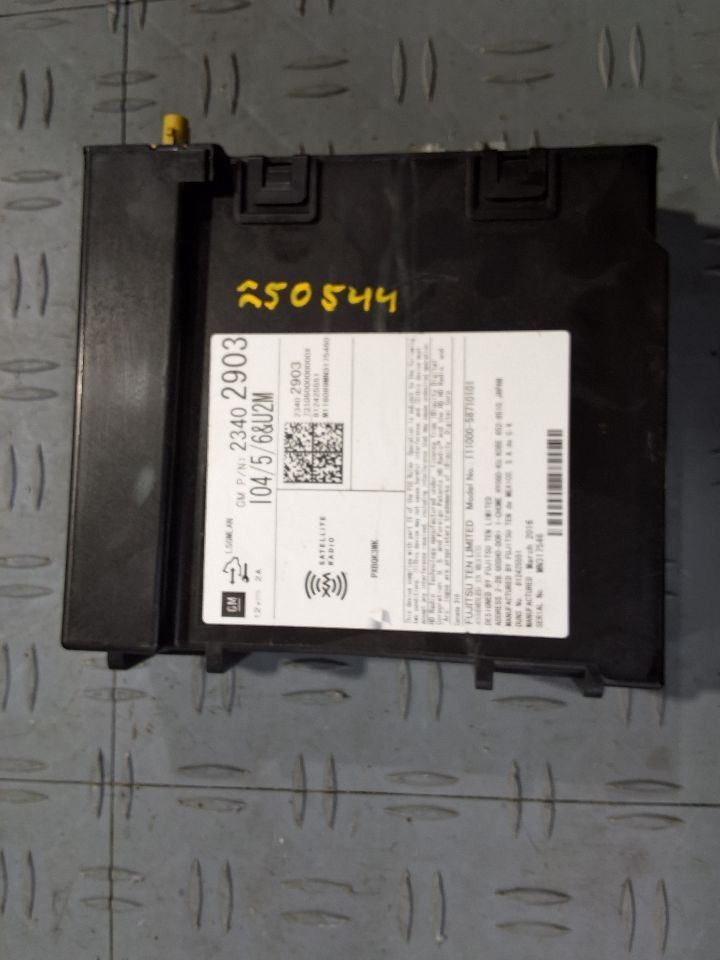 2016 GMC Sierra Chevy Silverado Radio Receiver ID 23402903