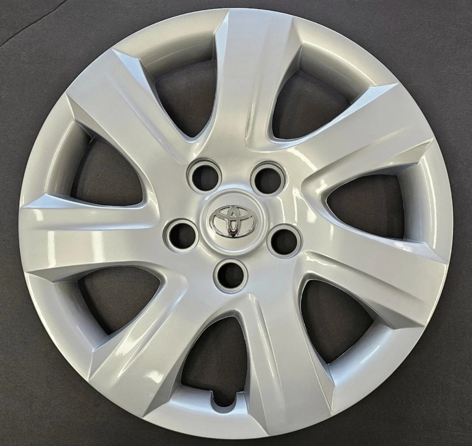 Brand New 2010 10 2011 11 Camry 16\
