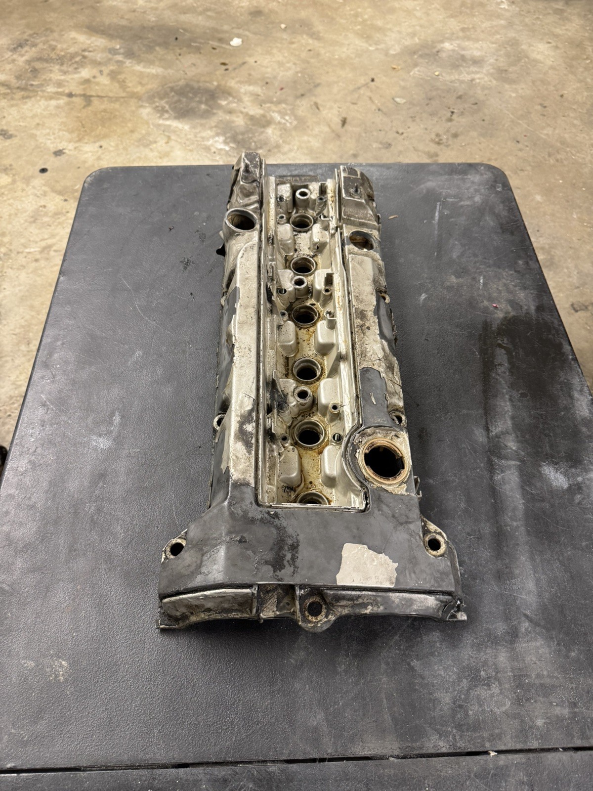 93-95 Mercedes W124 W140 R129 300E 300CE SL320 E320 M104 Cylinder Head Cover OEM