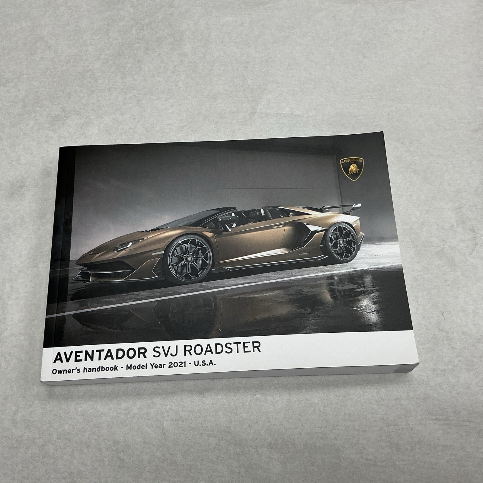2021 Lamborghini Aventador SVJ Roadster Owners handbook -  U.S.A