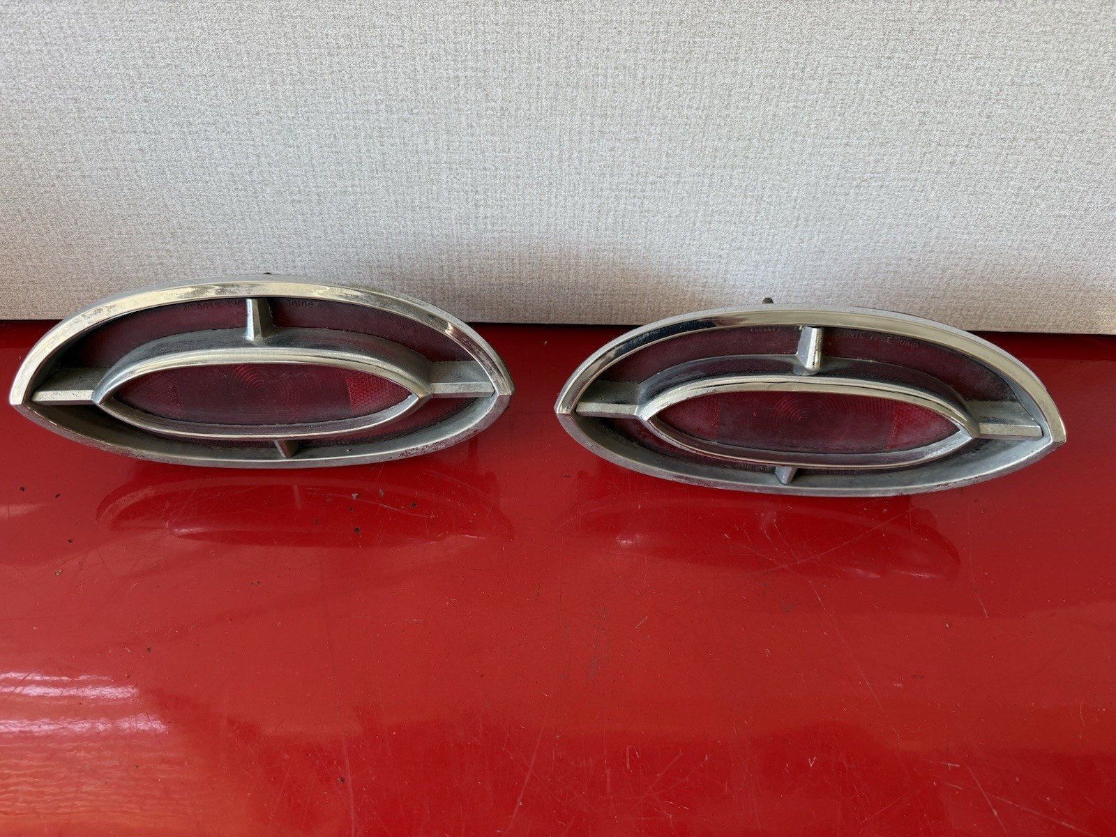 1962 Oldsmobile Starfire 88 98 Tail Lights Pair LH RH Pair 1962 Oldsmobile Starfire 88 98 Tail Lights Pair LH RH Pair