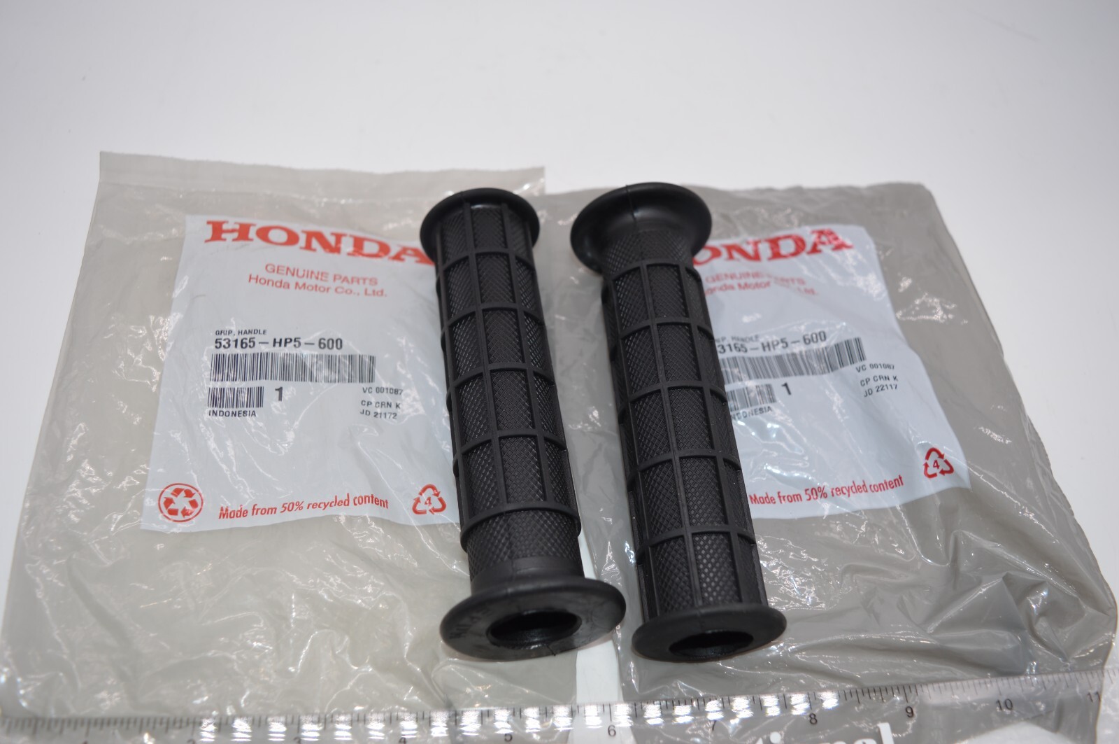 Genuine OEM Honda Rincon 680 650 Rancher 420 Foreman 400 450 Handle Bars Grips 