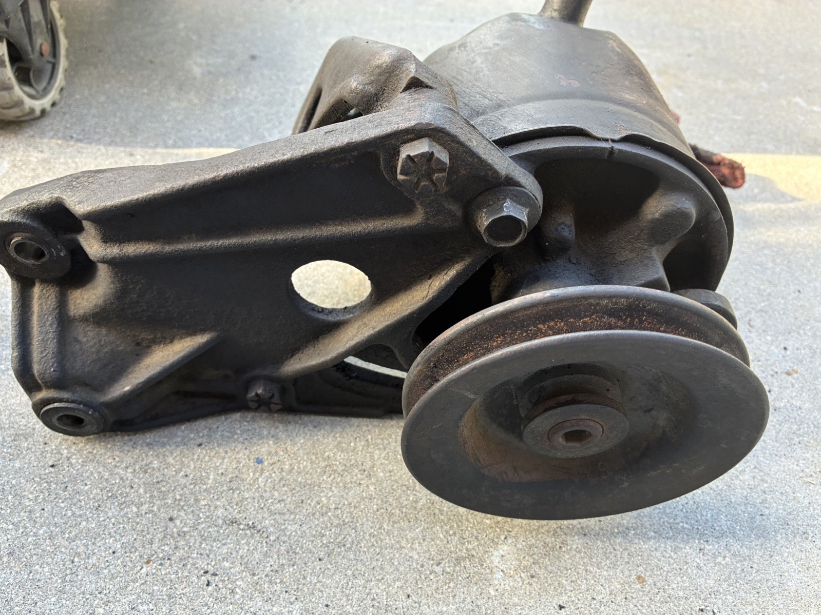 1967-1972 Ford F100 F250 F350 Power Steering Pump & Brackets FE 352-428 360 390