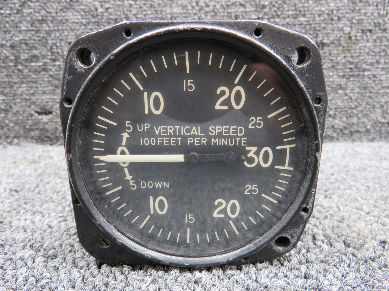 639K-03 (Alt: R-1003) Kollsman Type C-2 Vertical Speed Indicator