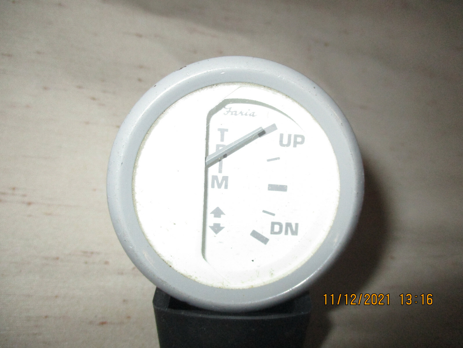 FARIA TRIM INSTRUMENT GAUGE GP8716A FARIA TRIM INSTRUMENT GAUGE GP8716A