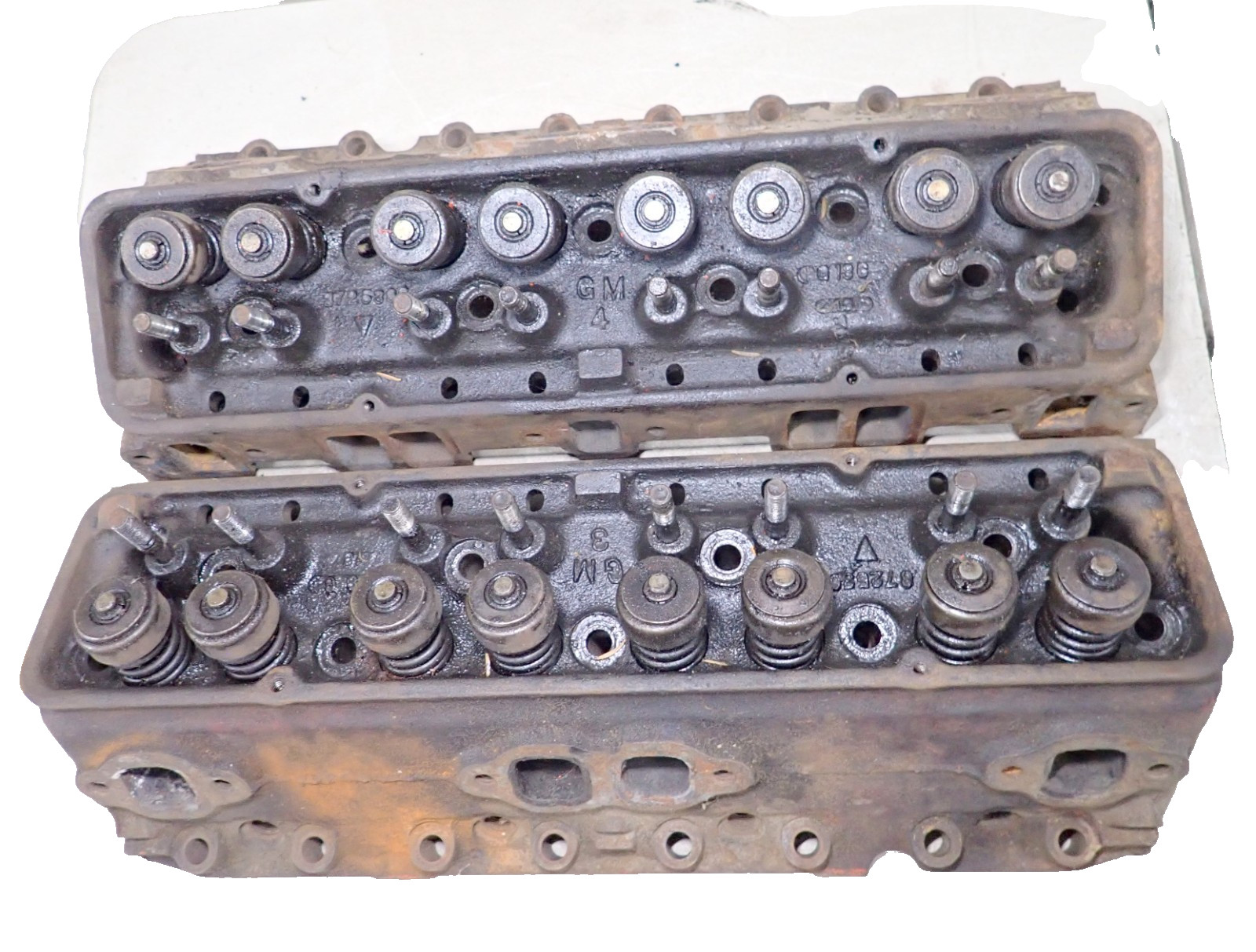 1956 Chevy 265 3725306 Power Pack Cylinder Heads Corvette Bel Air Stock Pair WOW