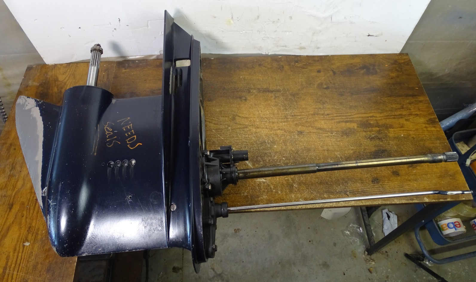 USED OMC 1995 Evinrude Johnson 200HP Lower Unit V6 5004635 **NEEDS RESEALED** USED OMC 1995 Evinrude Johnson 200HP Lower Unit V6 5004635 **NEEDS RESEALED**