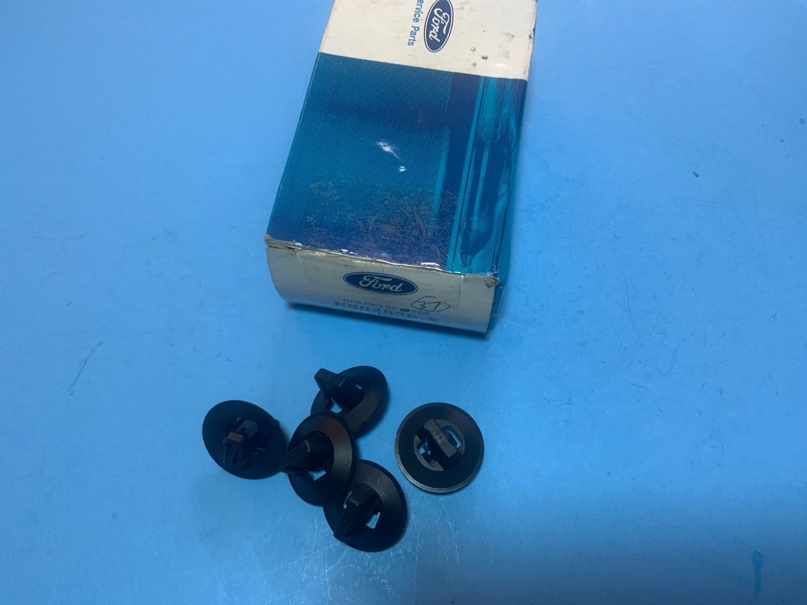 5 NOS 1987 - 1991 FORD F-150 F-250 F-350 DASH ACCESS PANEL RETAINER CLIPS