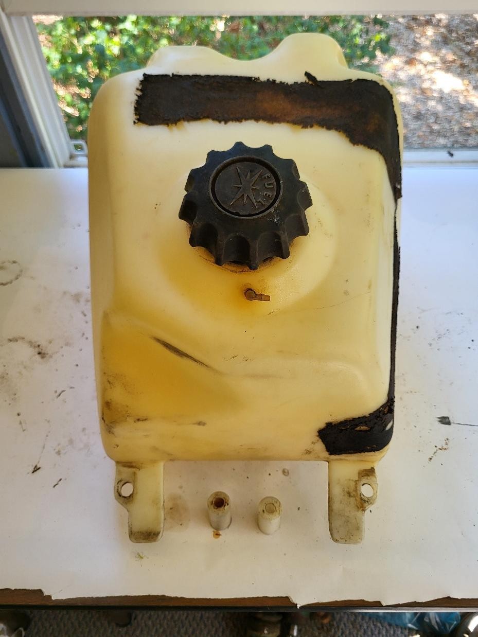 1996 1997 Polaris Sportsman 500 1997 Xplorer 500 Gas Tank Fuel Cell 2511265 1996 1997 Polaris Sportsman 500 1997 Xplorer 500 Gas Tank Fuel Cell 2511265
