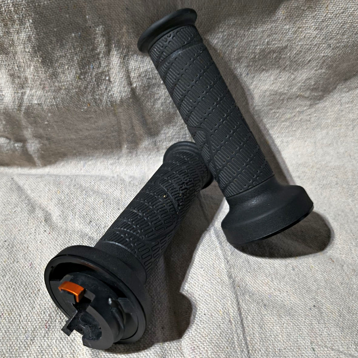 OEM 2022 KTM 890 Adventure R Grips With Nice CNC Throttle Spacer.