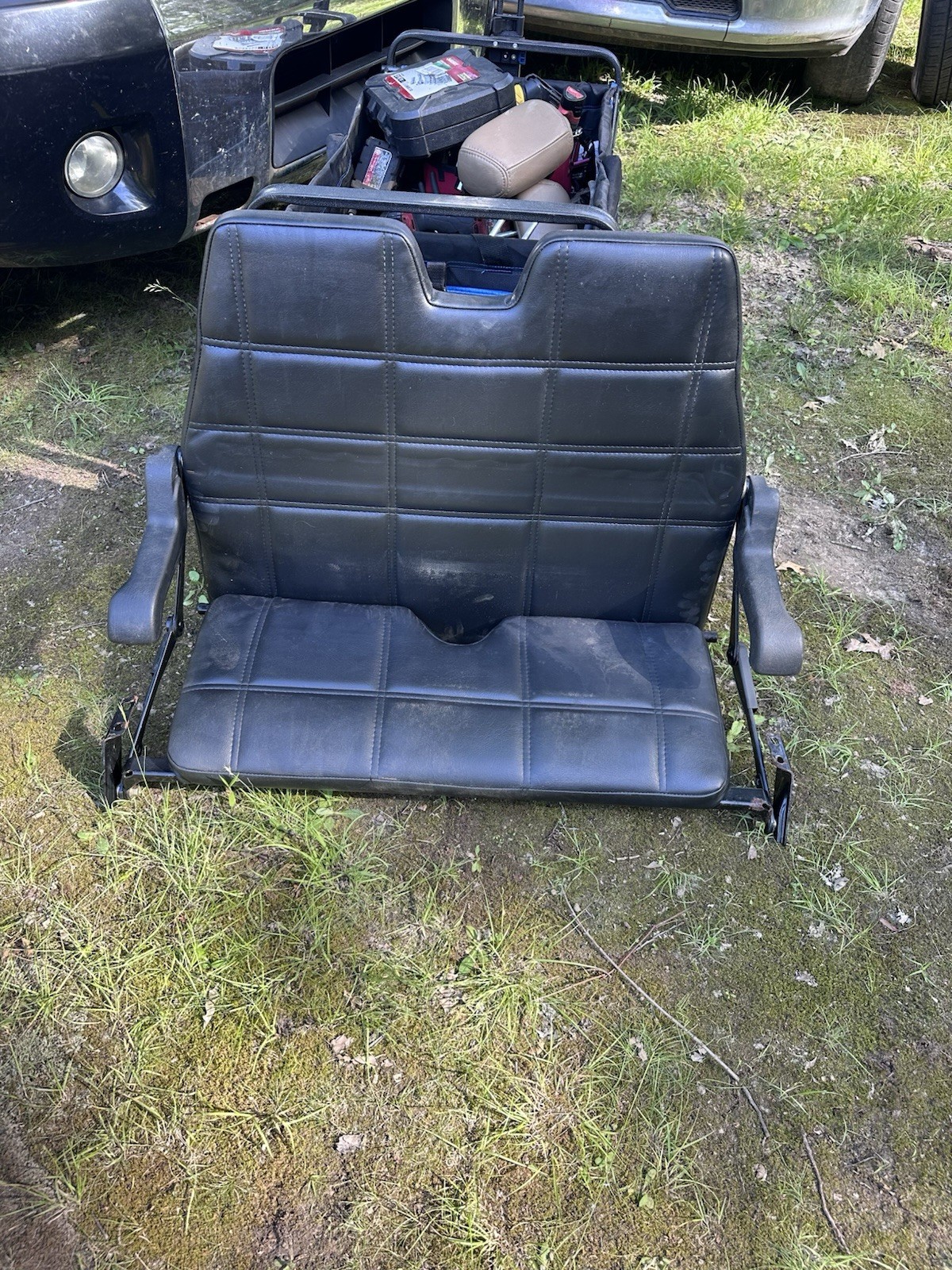 1988-91 Volvo 740 Wagon 3rd Row Booster Seat Assembly Blue RARE OEM 3529034 1988-91 Volvo 740 Wagon 3rd Row Booster Seat Assembly Blue RARE OEM 3529034
