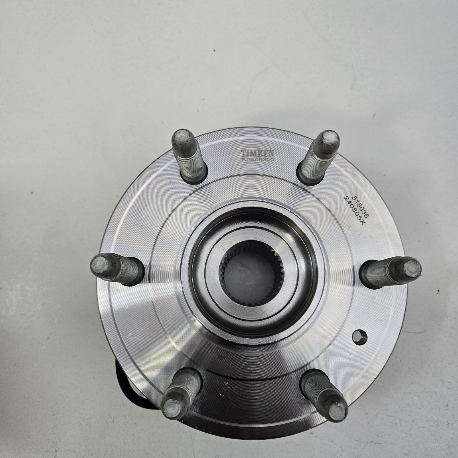 4WD TIMKEN Front Wheel Bearing Hub for Chevy Silverado GMC Sierra Savana 4WD TIMKEN Front Wheel Bearing Hub for Chevy Silverado GMC Sierra Savana