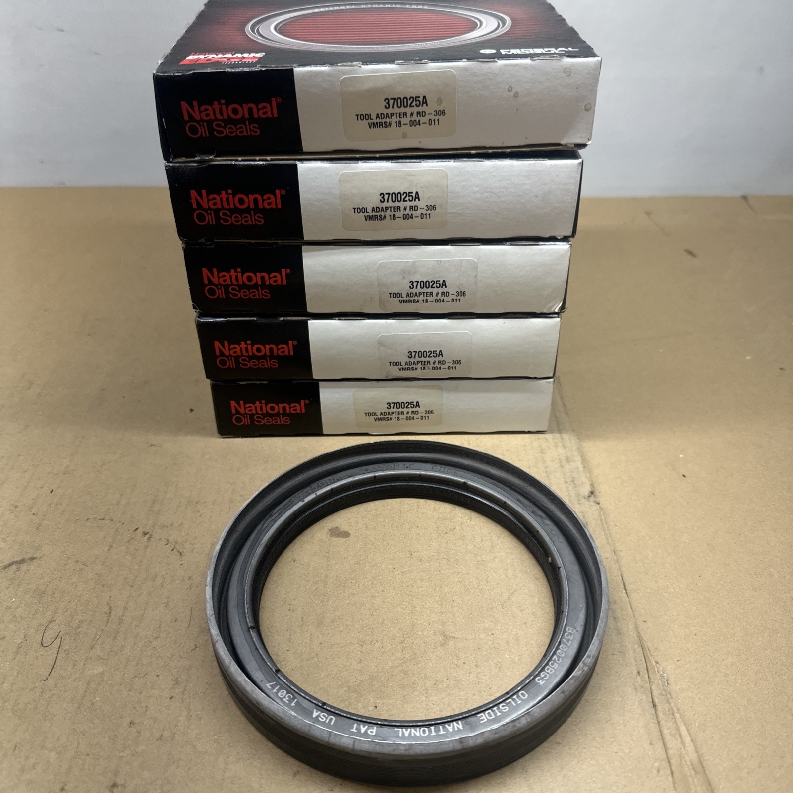 (LOT OF 5) New National Oil Seal 370025A  (Nat-5)