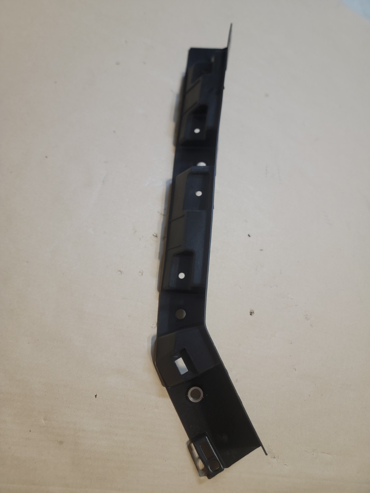 24-26 Tesla Cybertruck Front Right Side Fender Flare Carrier 1783431-00-C#10J 24-26 Tesla Cybertruck Front Right Side Fender Flare Carrier 1783431-00-C#10J