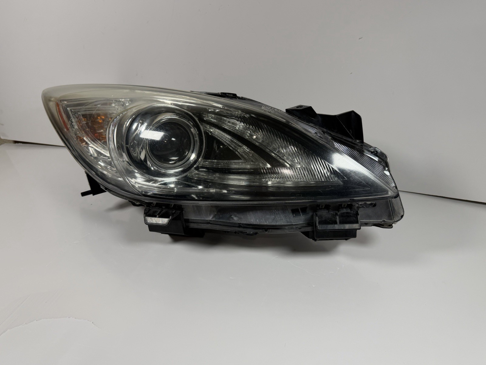 10-13 Mazda 3 Right RH Passenger Side Xenon AFS HID Headlight BBM551030