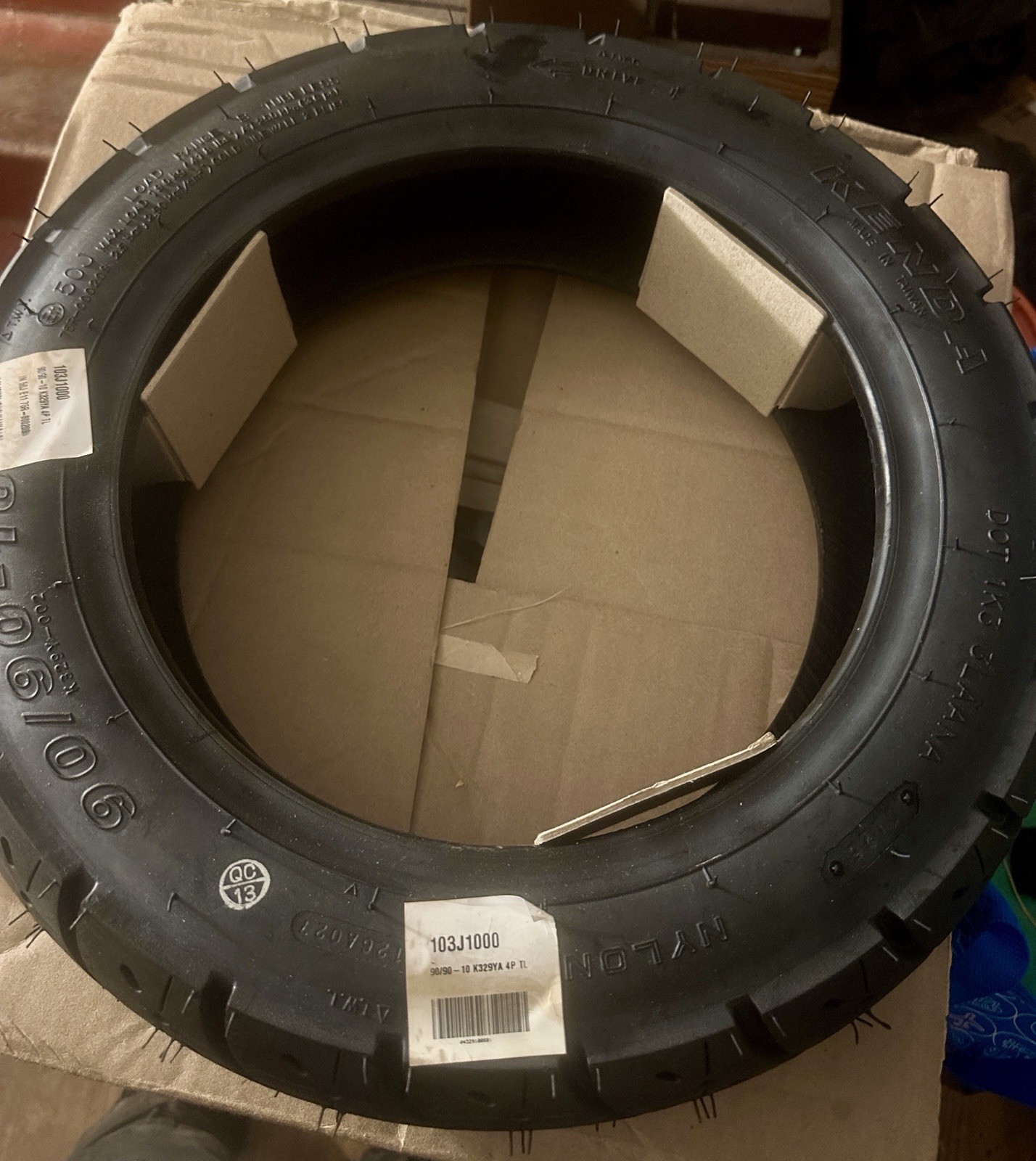 Kenda K329YA 4P TL 90/90-10 Motorcycle Tire