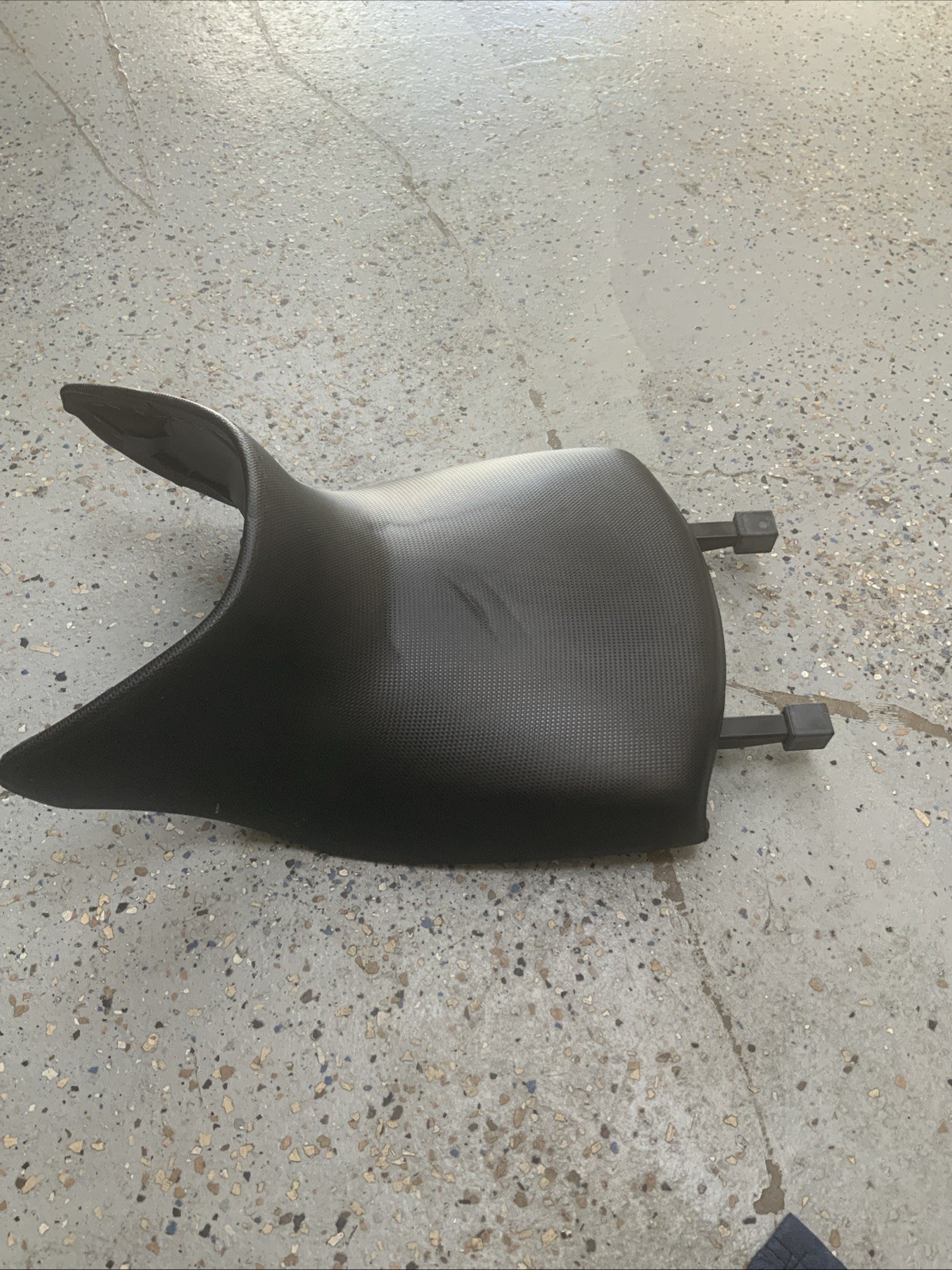 01-05 BMW R1150R OEM Front Seat 01-05 BMW R1150R OEM Front Seat