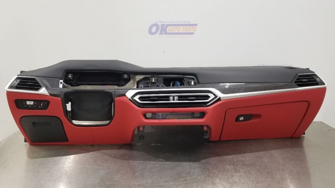 2024 BMW M4 G82 DASH PANEL DASHBOARD ASSEMBLY RED AND BLACK WITH CARBON TRIM