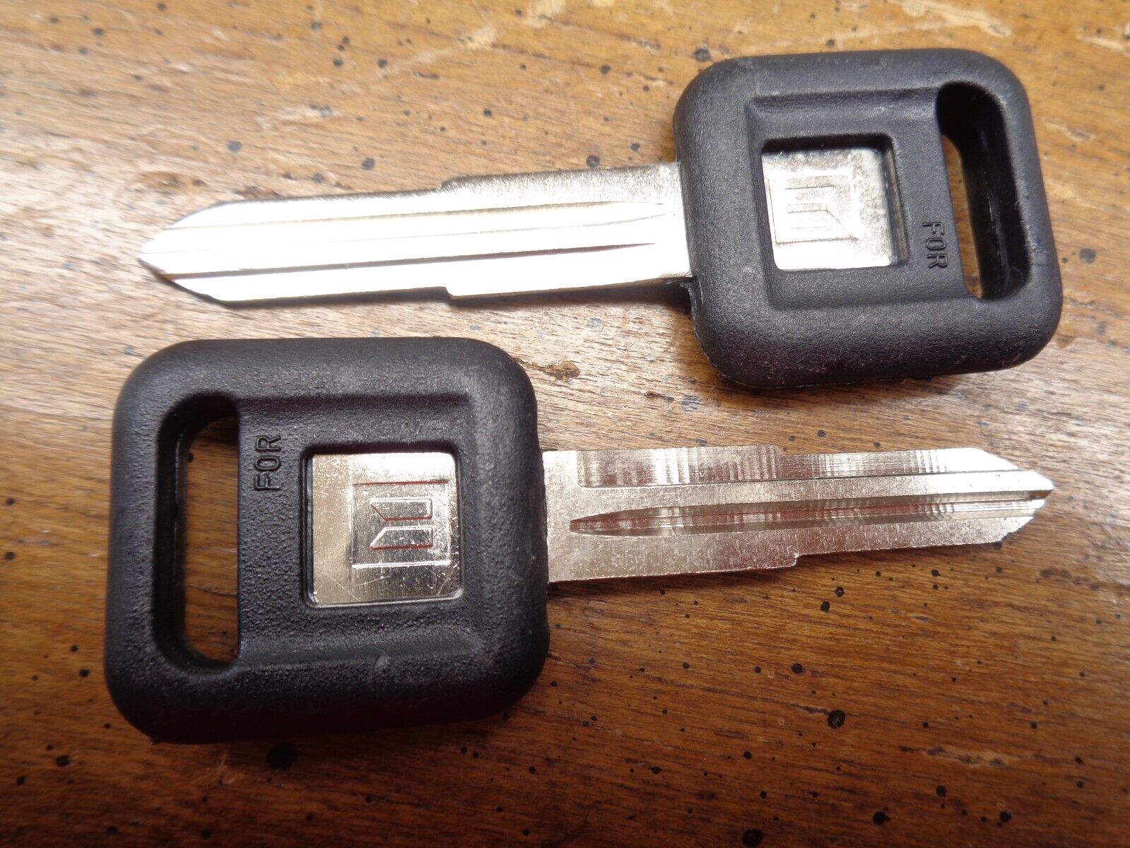 ISUZU BLANK KEY SPARE PACKAGE OF TWO NEW