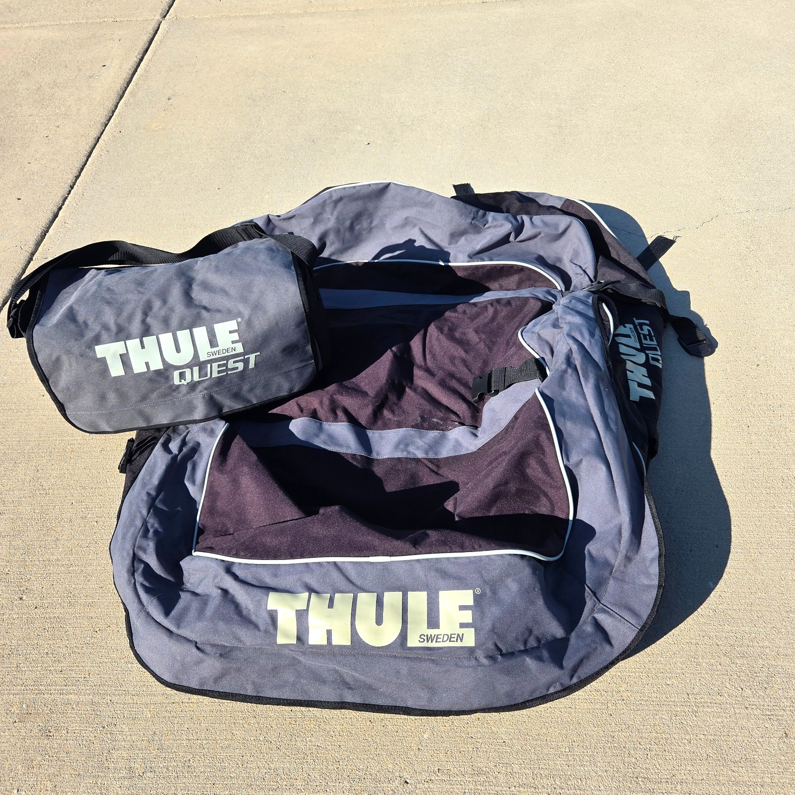 Thule Sweden Quest 846 Soft Side Cargo Bag Carrier Car Top Rooftop Luggage 40x32 Thule Sweden Quest 846 Soft Side Cargo Bag Carrier Car Top Rooftop Luggage 40x32