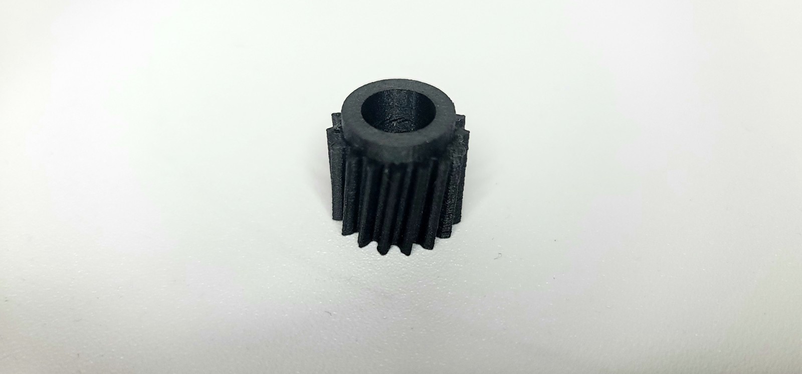 95-97 Nissan D21 Pickup 17 Tooth Speed Sensor Gear (with recess for snap ring) 95-97 Nissan D21 Pickup 17 Tooth Speed Sensor Gear (with recess for snap ring)