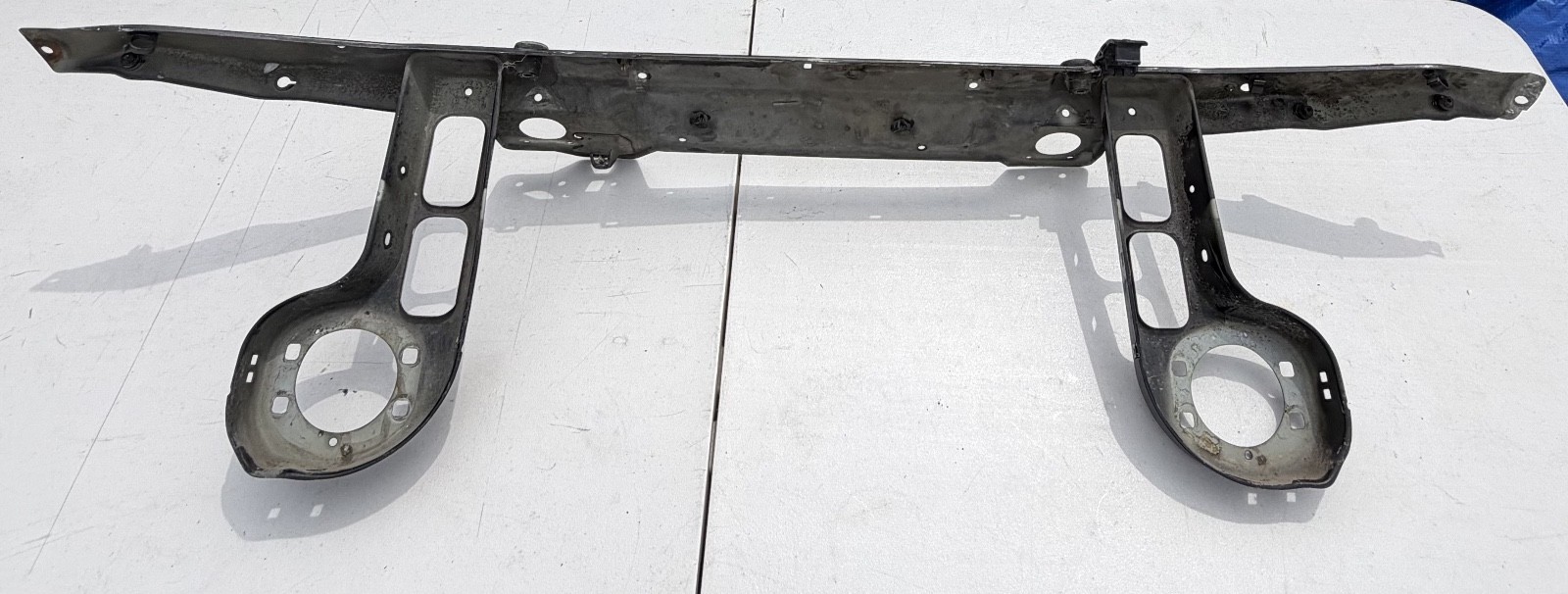 1992 - 1999 Bmw 3 Series E36 Radiator Core Support Bracket Frame 41138122560 OEM 1992 - 1999 Bmw 3 Series E36 Radiator Core Support Bracket Frame 41138122560 OEM
