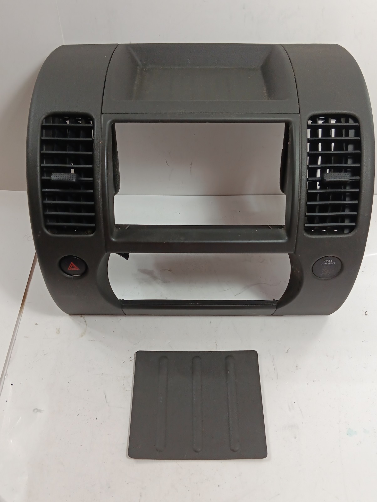 ✅ 05 - 12 Nissan Pathfinder Xterra Radio Climate Control Dash Trim Bezel Panel ✅ 05 - 12 Nissan Pathfinder Xterra Radio Climate Control Dash Trim Bezel Panel