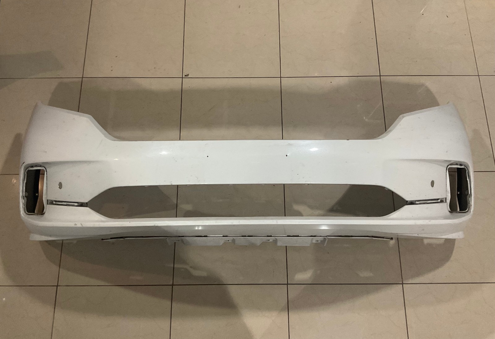 Front Bumper Cover White 2021-2023 Honda Odyssey Touring 71101-THR-A500 OEM
