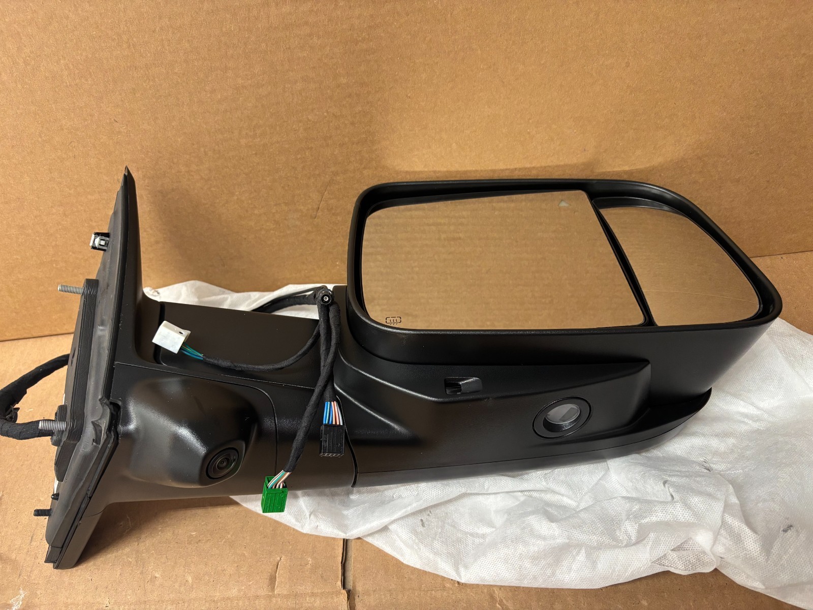 2019-22 Ram 2500 Right Side Signal Towing Door Mirror OEM Blind Spot Camera