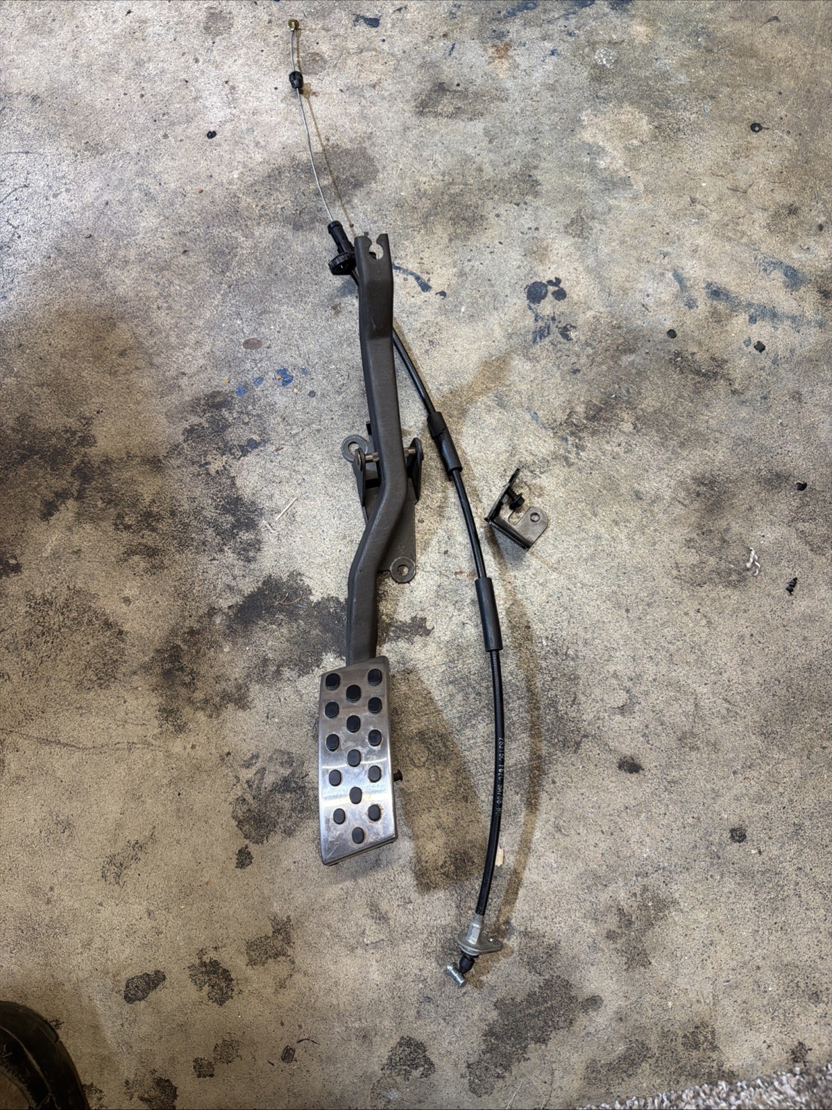 1996 97 98 Ford Mustang Cobra DOHC 4V Throttle Cable And Pedal 1996 97 98 Ford Mustang Cobra DOHC 4V Throttle Cable And Pedal