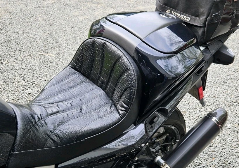 BMW K1600 GT Corbin Heated seat w/ Smuggler some wear see pics costs $1600 new