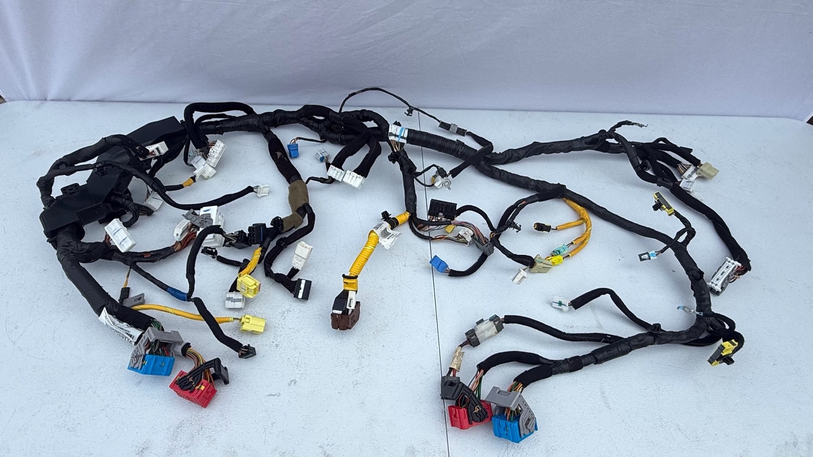 2018-2019 Hyundai Sonata 2.4 Dashboard Main Body Wiring Harness OEM 911A1-C2360