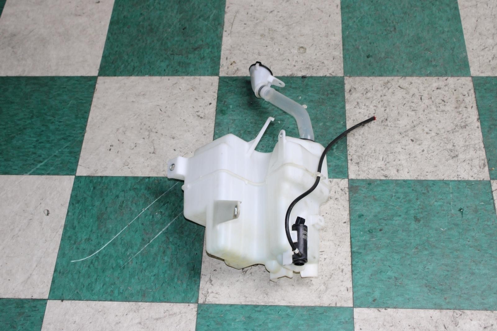 18-25 Camry Front End Windshield Wiper Washer Bottle Tank Reservoir OEM Factory