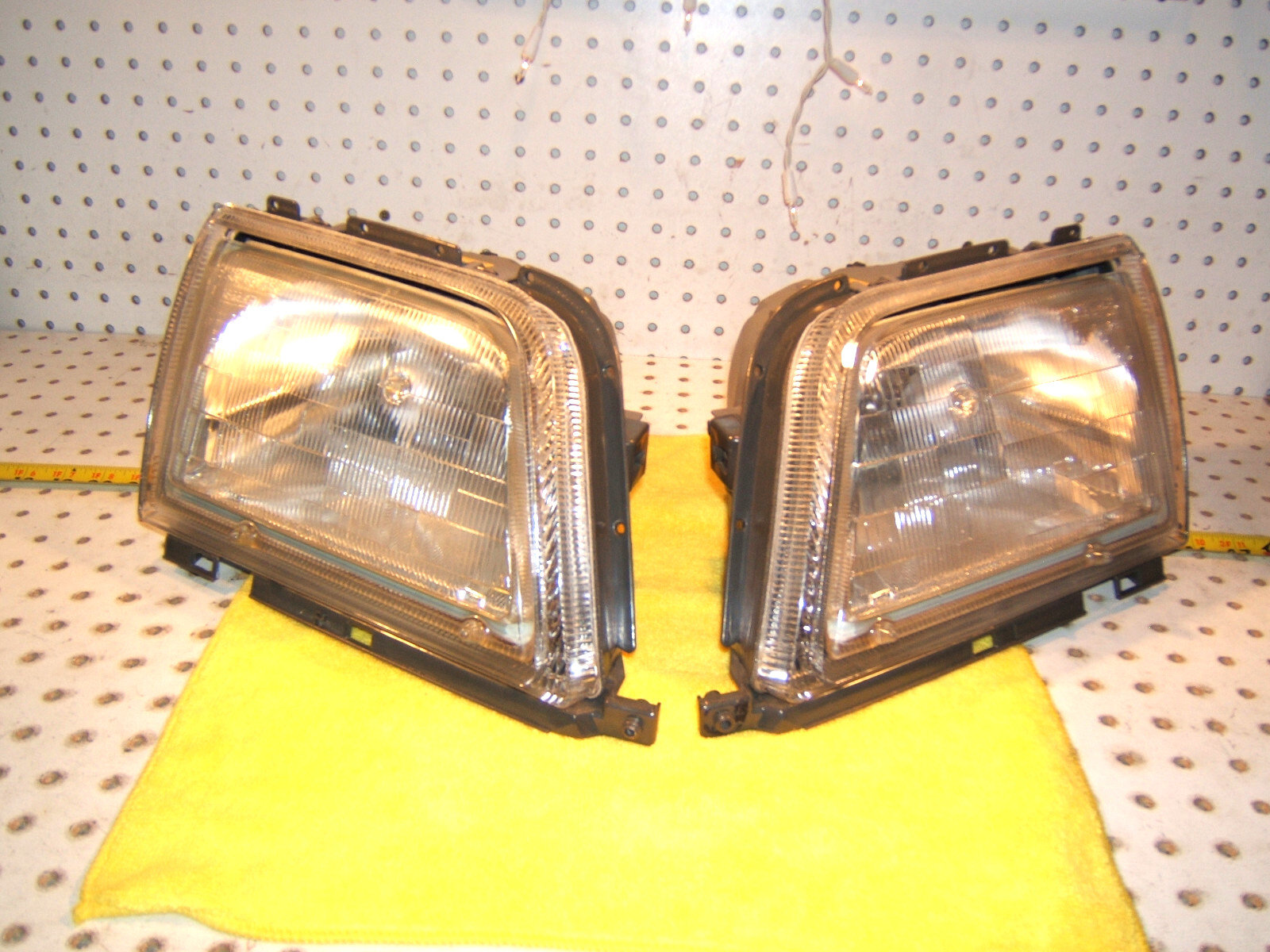 Genuine Mercedes R129 95-02 USA Type Bosch L & R Halogen 2 Headlights ,NO EURO